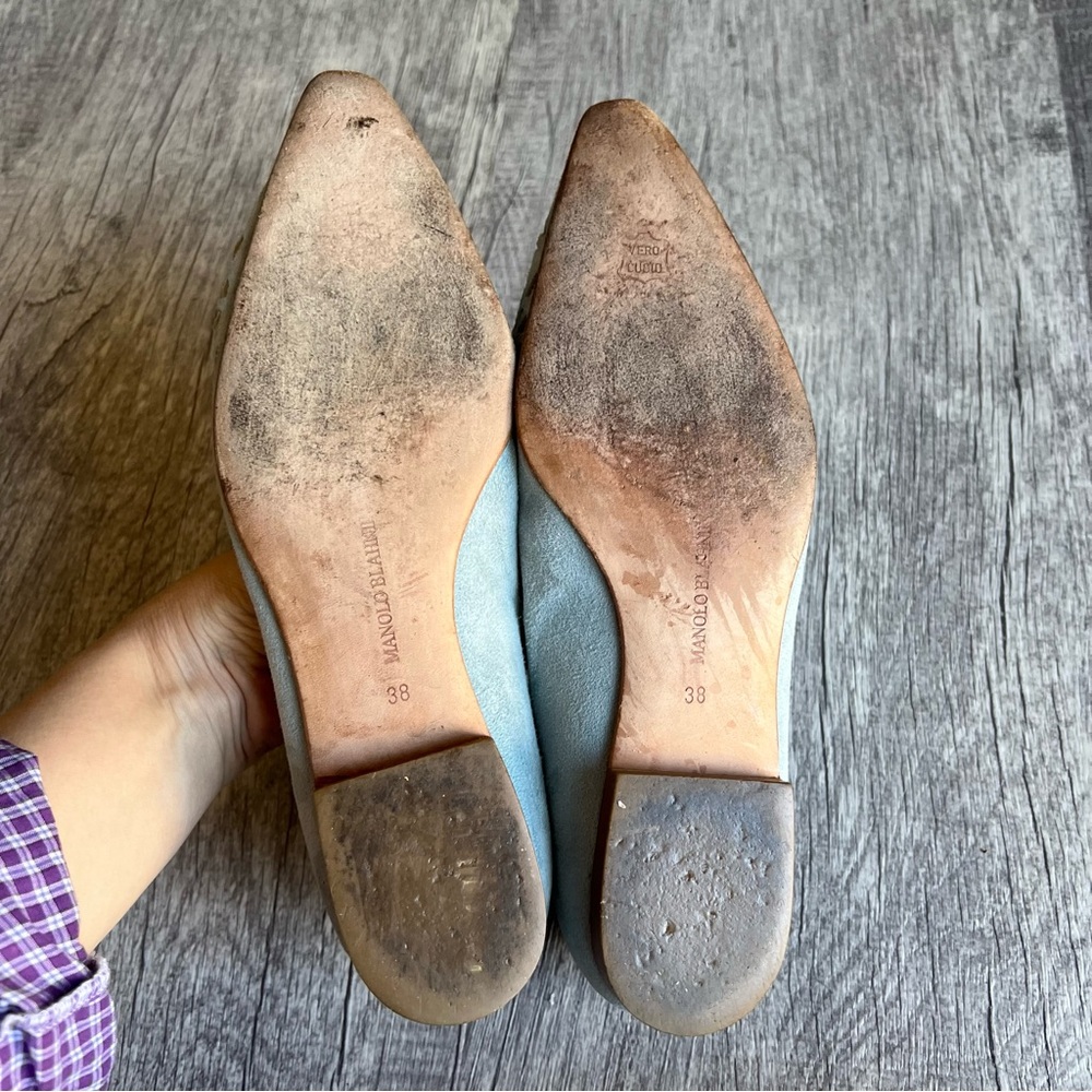 Manolo Blahnik Baby Blue Suede Round Toe Size 38 Cut Out Flats - Picture 7 of 8